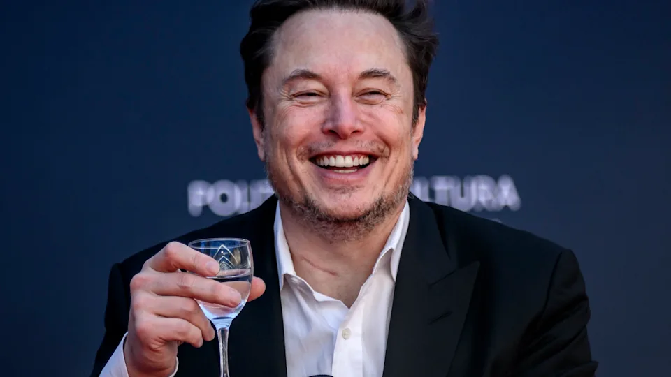 マスク氏が5000億ドルを超える初の億万長者に！ Tesla、SpaceX、xAI の 3 つのエンジンの共鳴